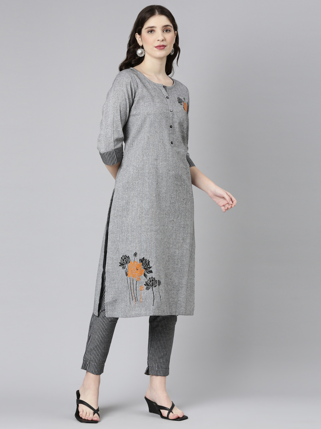 Marcia Grey Embroidred Cotton Straight Kurta Set - Image 4